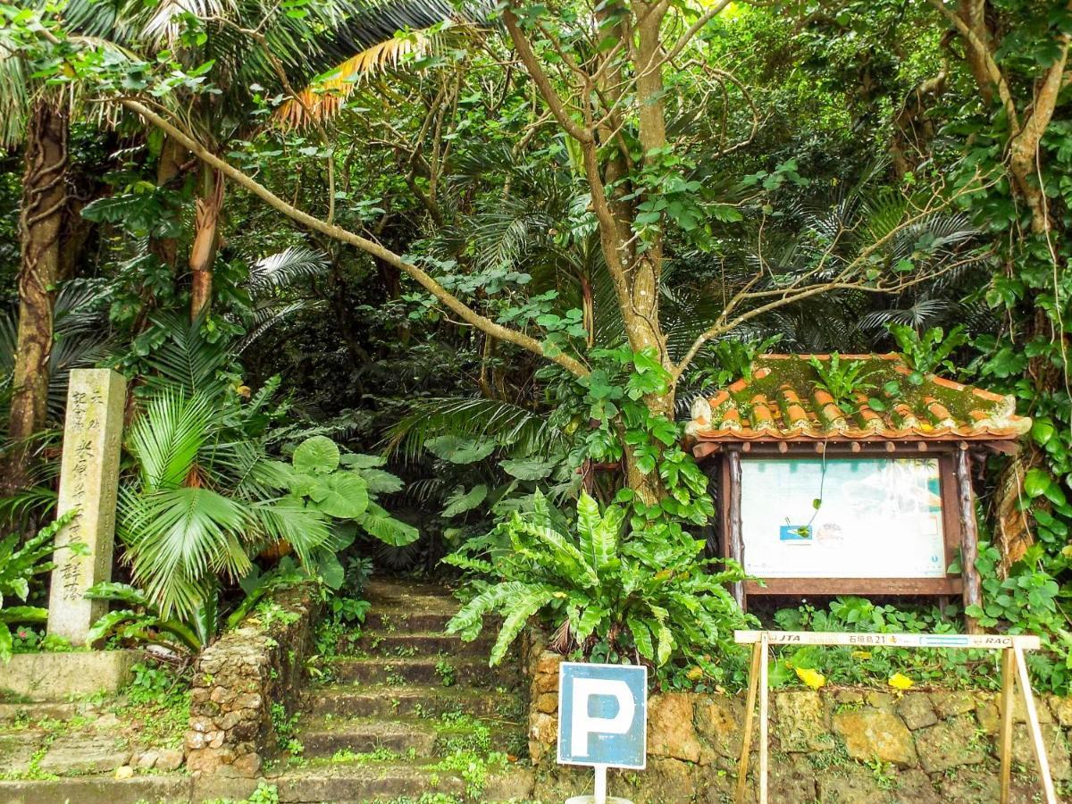 Asobibase Yamabare-House Hotel Ishigaki  Exterior foto