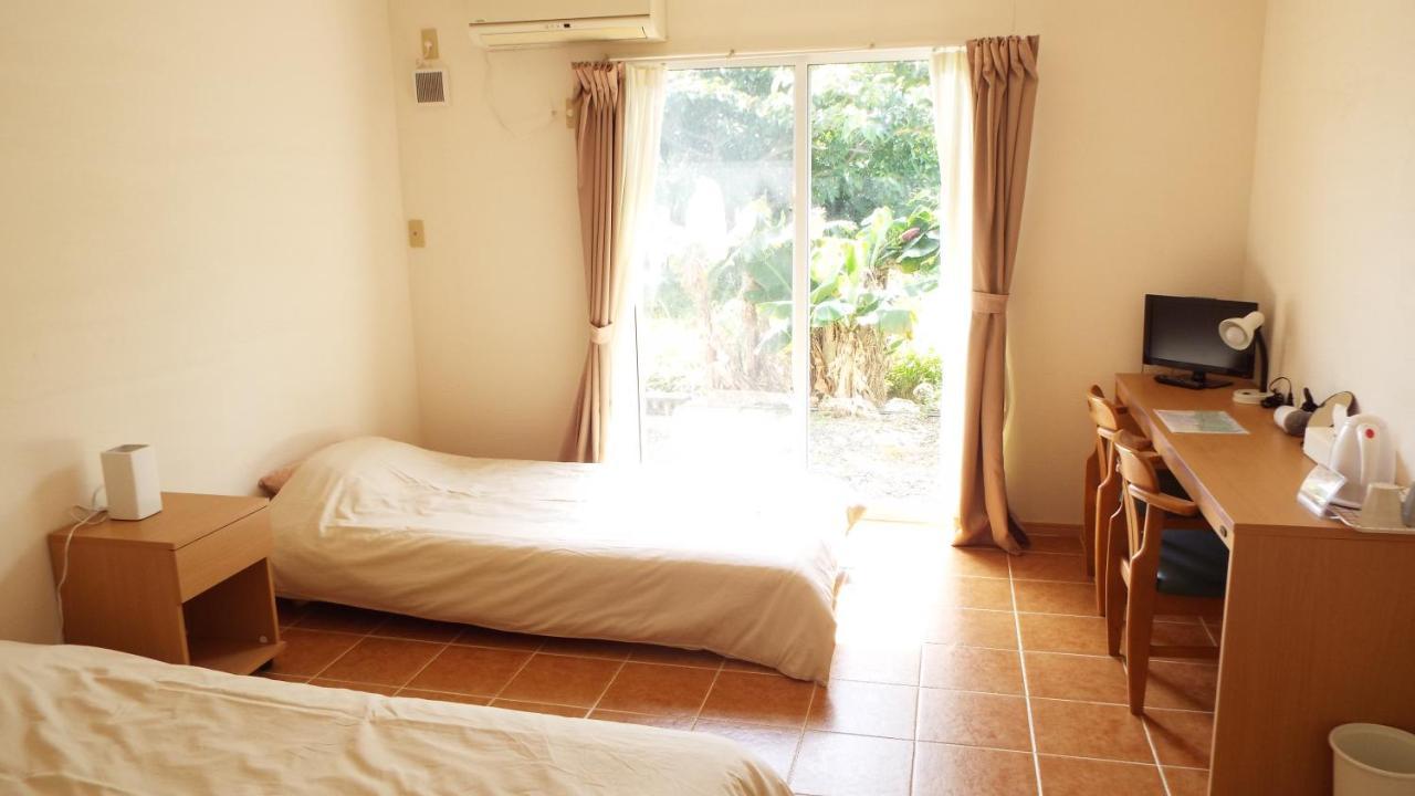 Asobibase Yamabare-House Hotel Ishigaki  Exterior foto